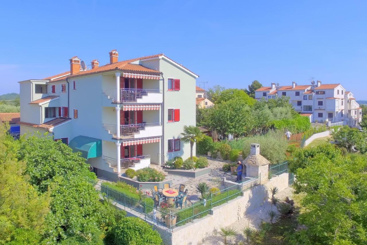 Villa Symphonie Poreč Exteriör bild